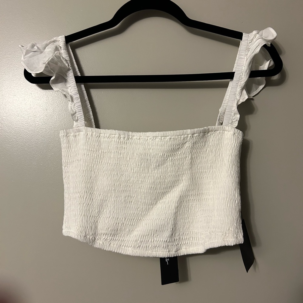 Super cute Lulu’s white crop top NWT